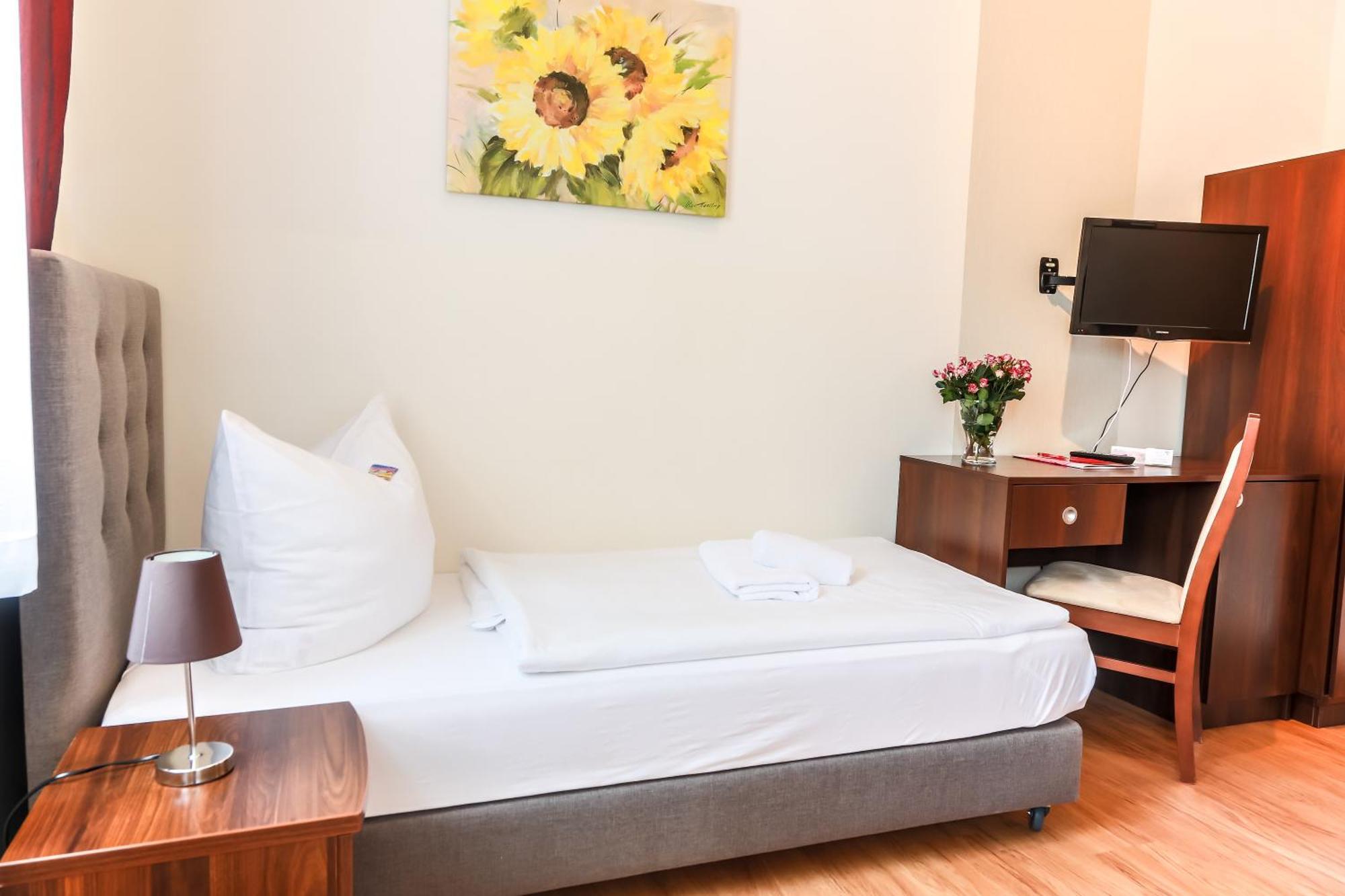 City Residence Hotel Frankfurt Oder Bahnhof Екстер'єр фото